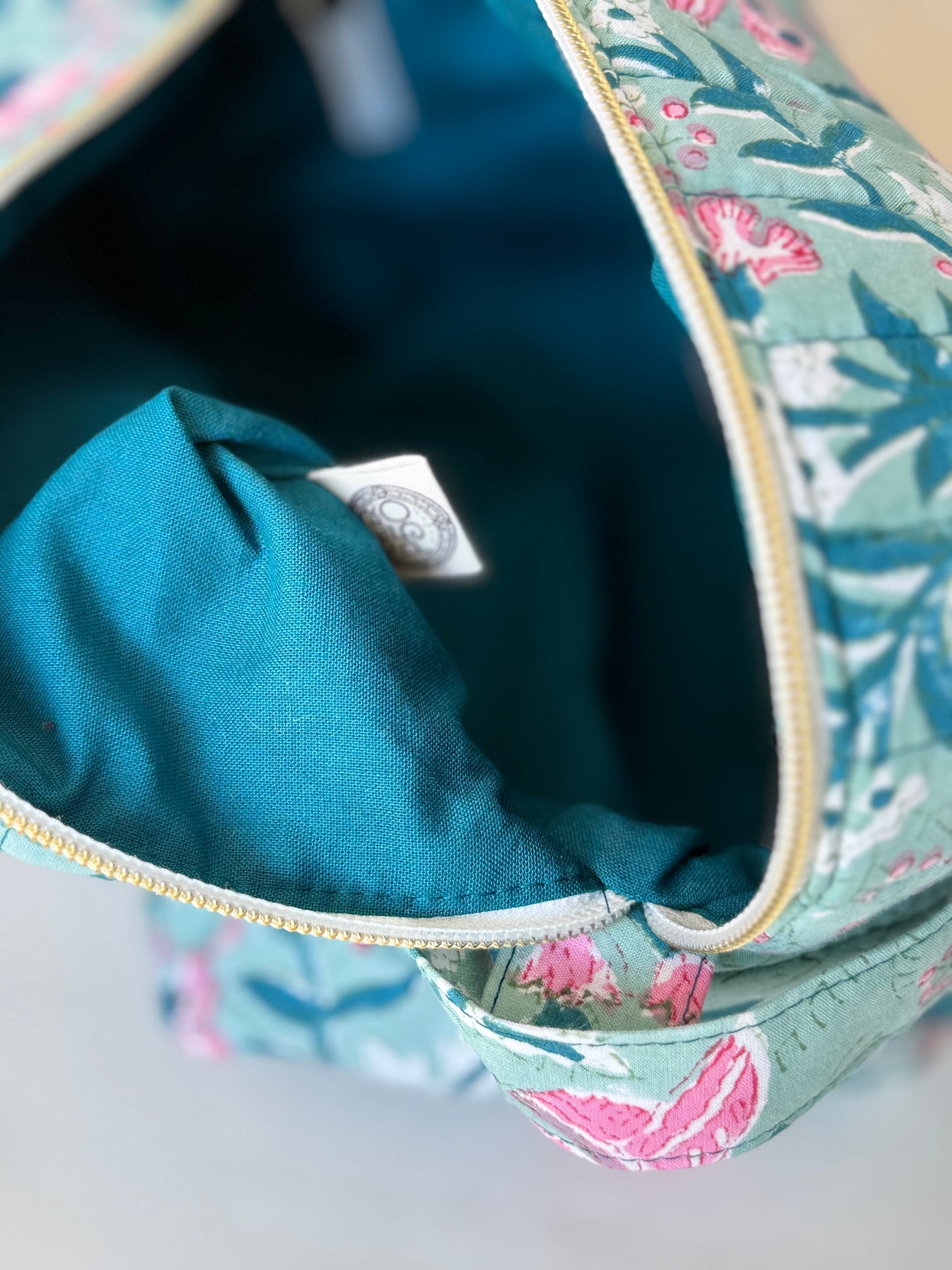 Trousse de toilette fleurie en coton blockprint – Fait main en France