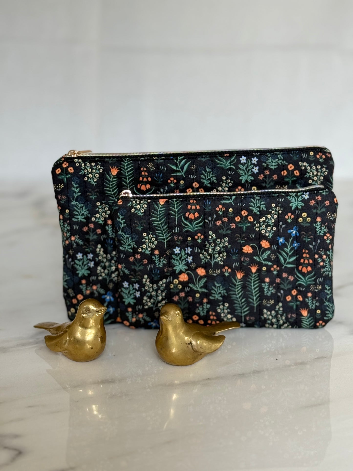 Pochette plate – Fait main, pratique & engagée