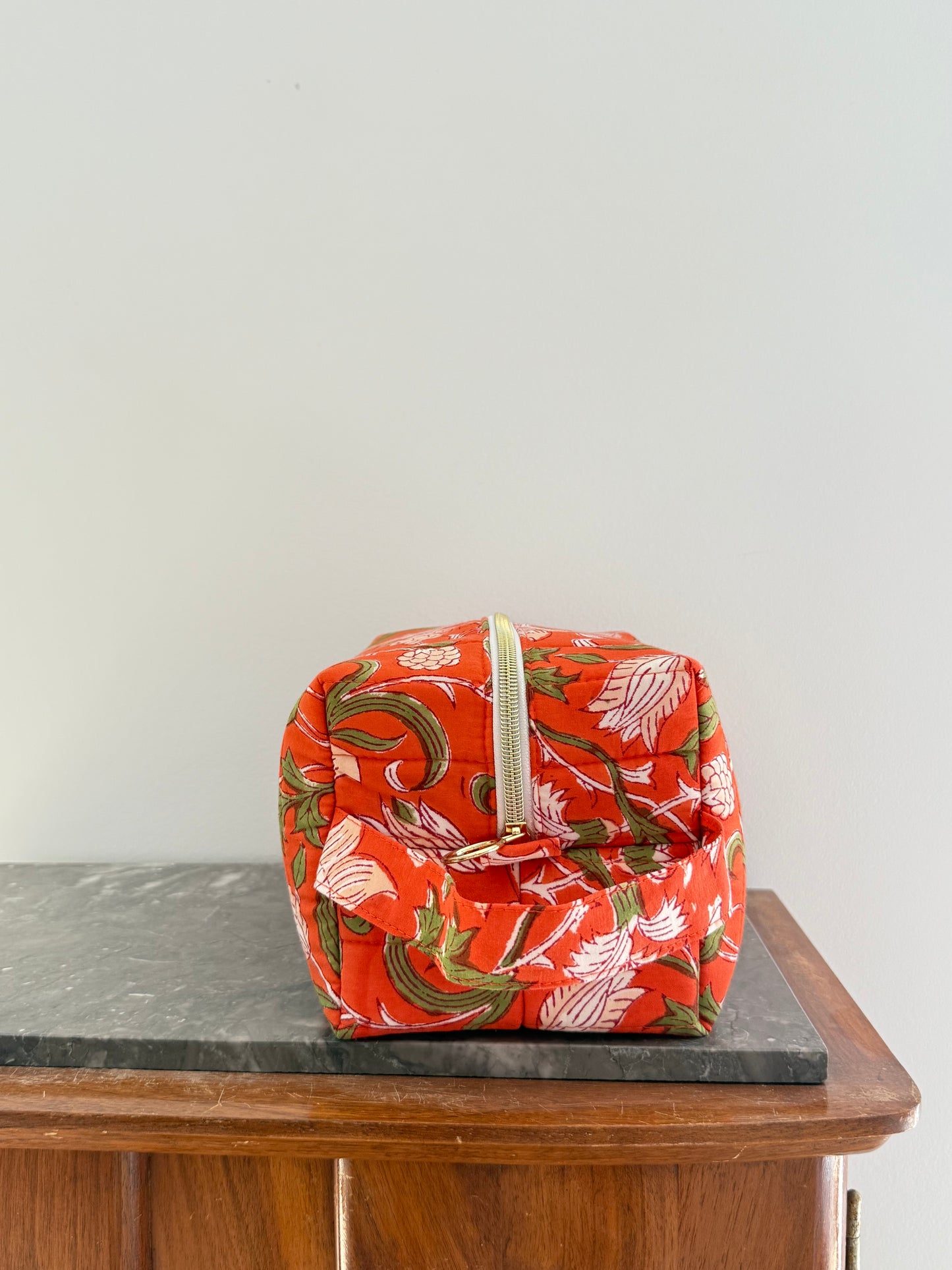 Trousse de toilette fleurie en coton blockprint – Aranciata - Fait main en France