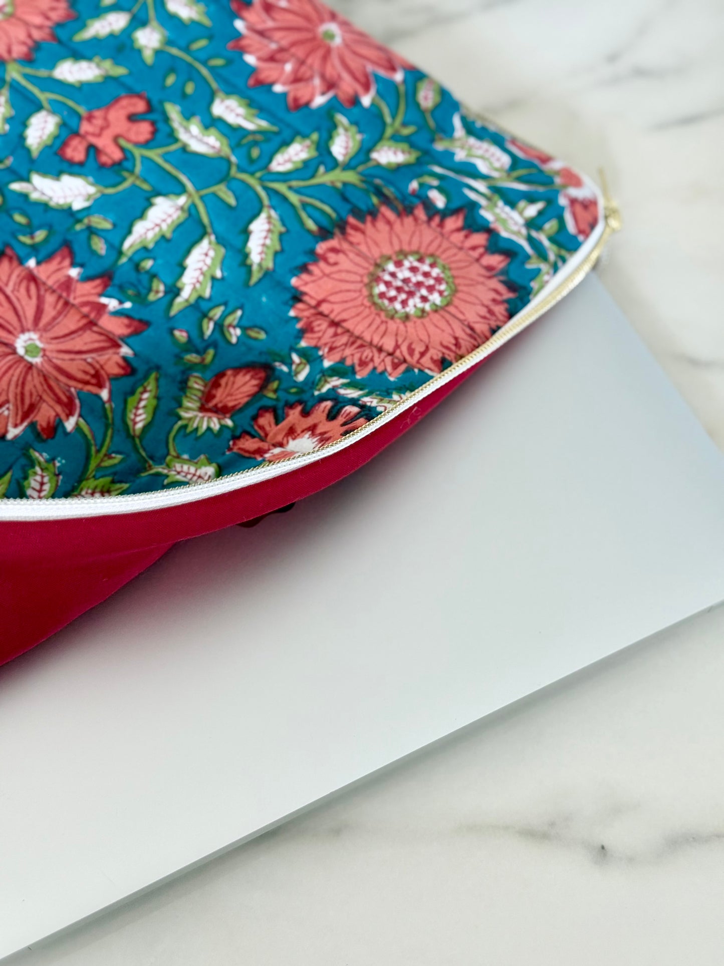 Housse ordinateur 13" Dahlia Rouge