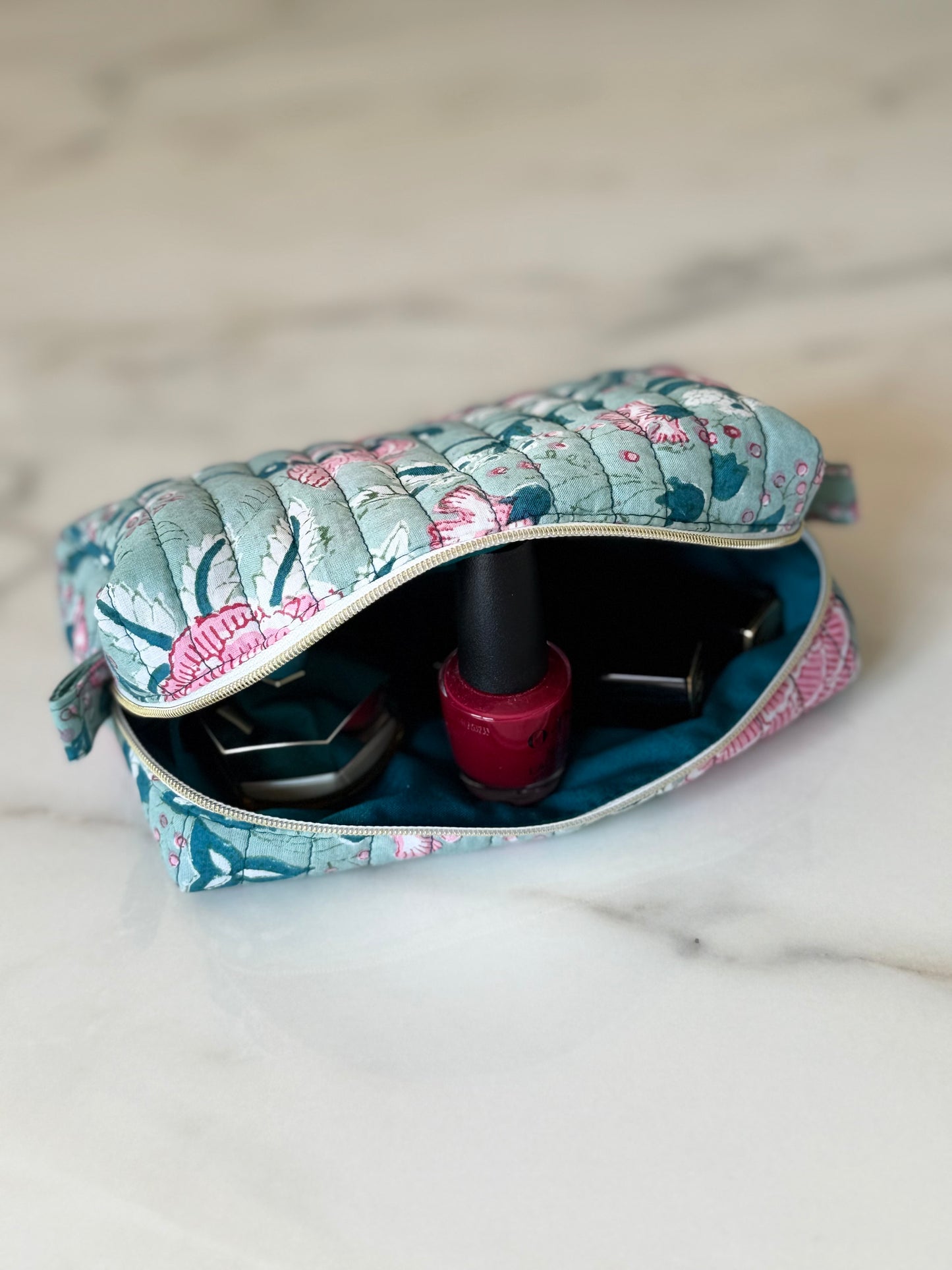 Trousse Maquillage Matelassée - Roses d'Avril