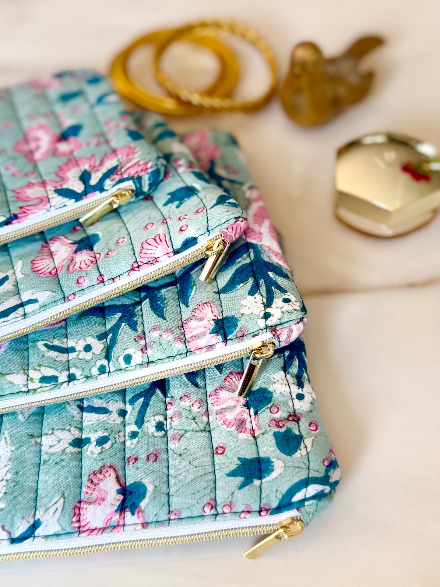 Pochette plate – Fait main en tissu blockprint, pratique & engagée
