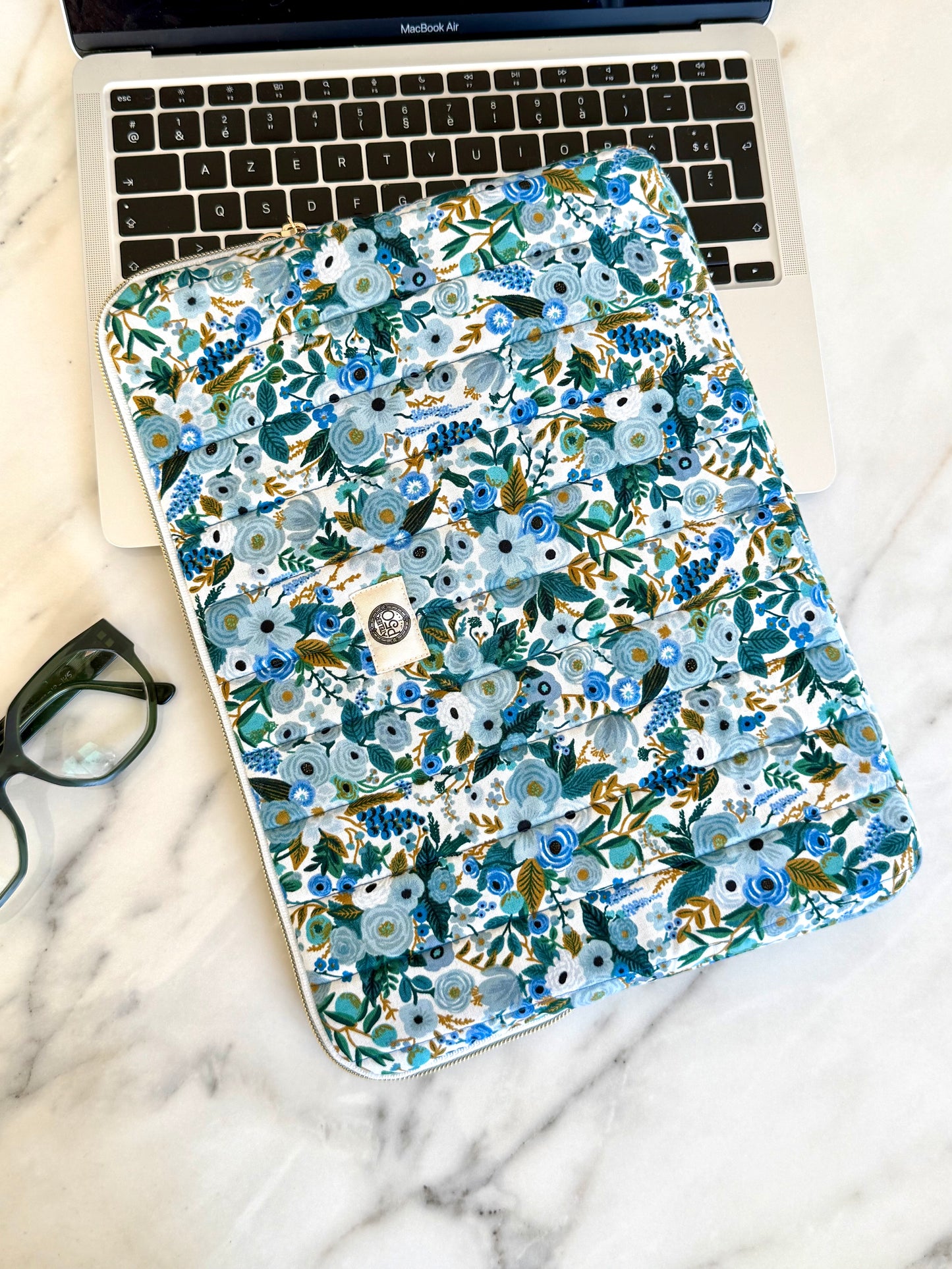 Housse ordinateur 13" - Fleur bleue